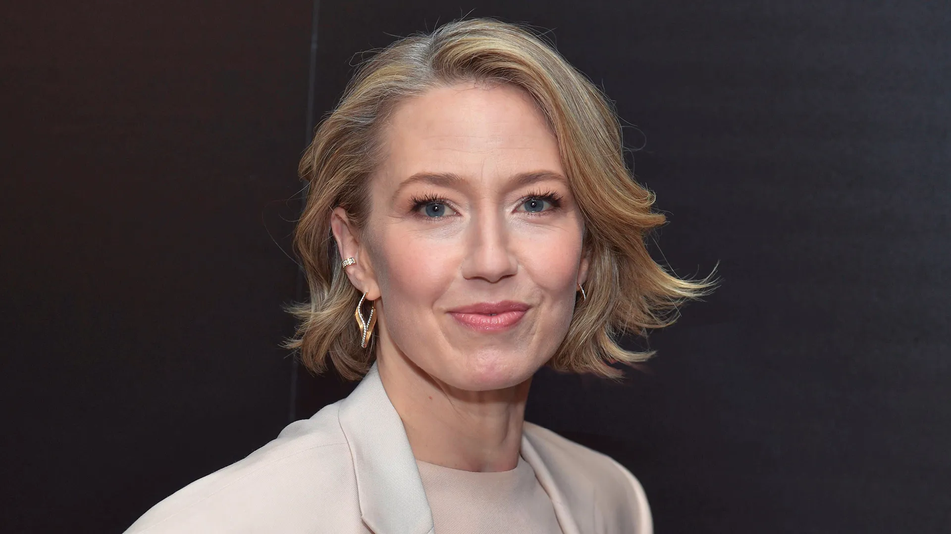 	Carrie Coon	